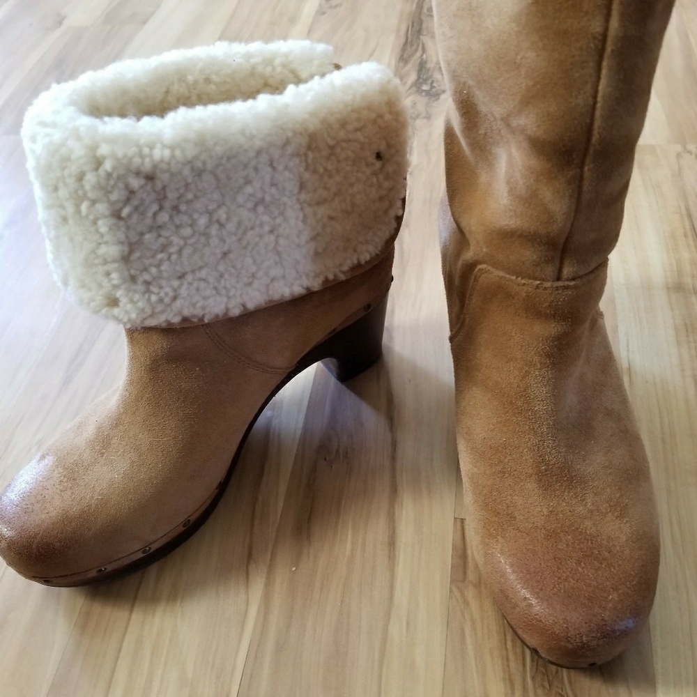 🌿UGG Lynnea Tan Suede/Sheepskin Bootie🌿